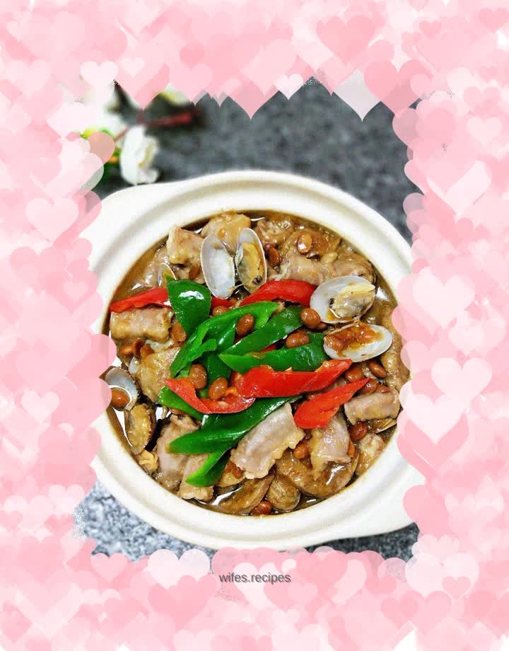 Pork liver and rice noodles in pot