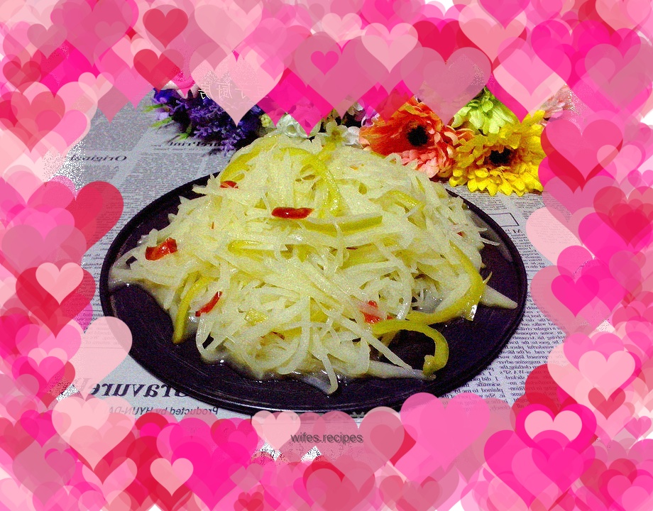 A classic home-cooked dish that you’ll never get tired of - Spicy and Sour Potato Shreds