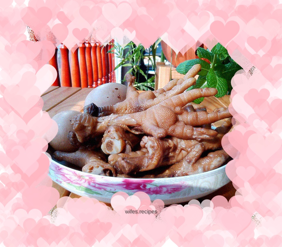 Braised chicken feet