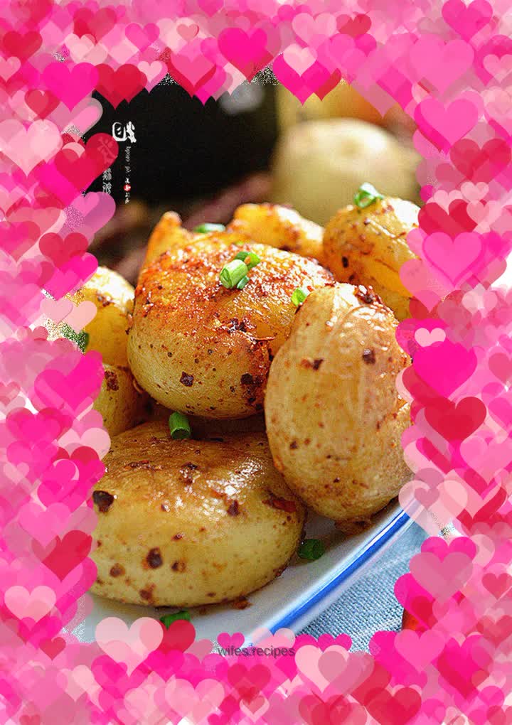 Olive oil pan-fried baby potatoes