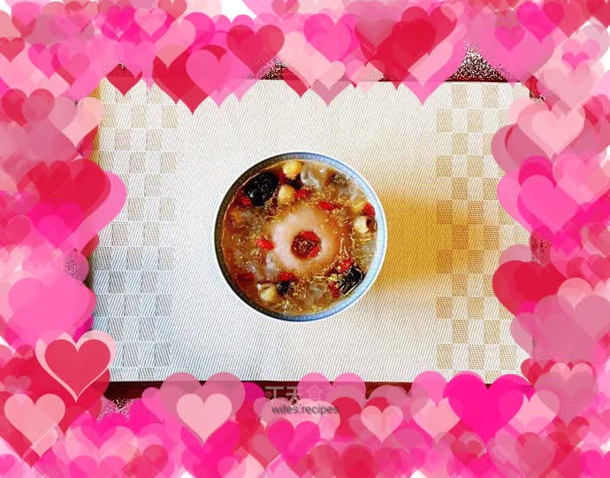 Stewed Sydney Pear with Lotus Seeds and Tremella