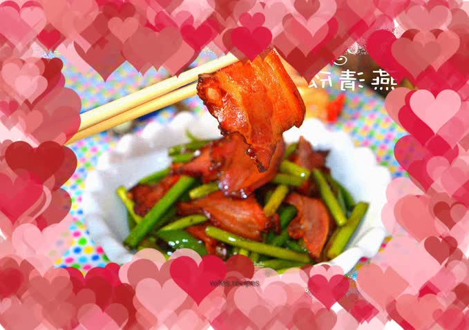 Stir-fried bacon with garlic