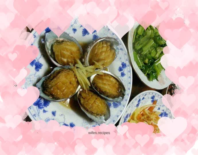 Steamed abalone in oyster sauce