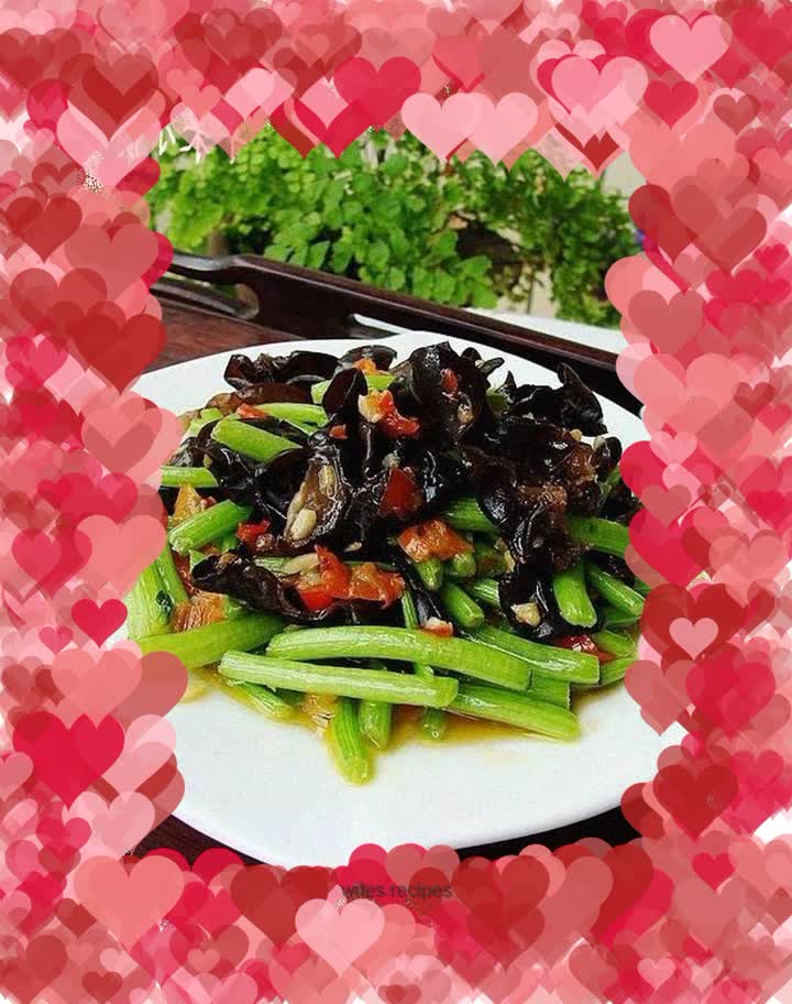 Chopped pepper, chrysanthemum, fungus and fungus