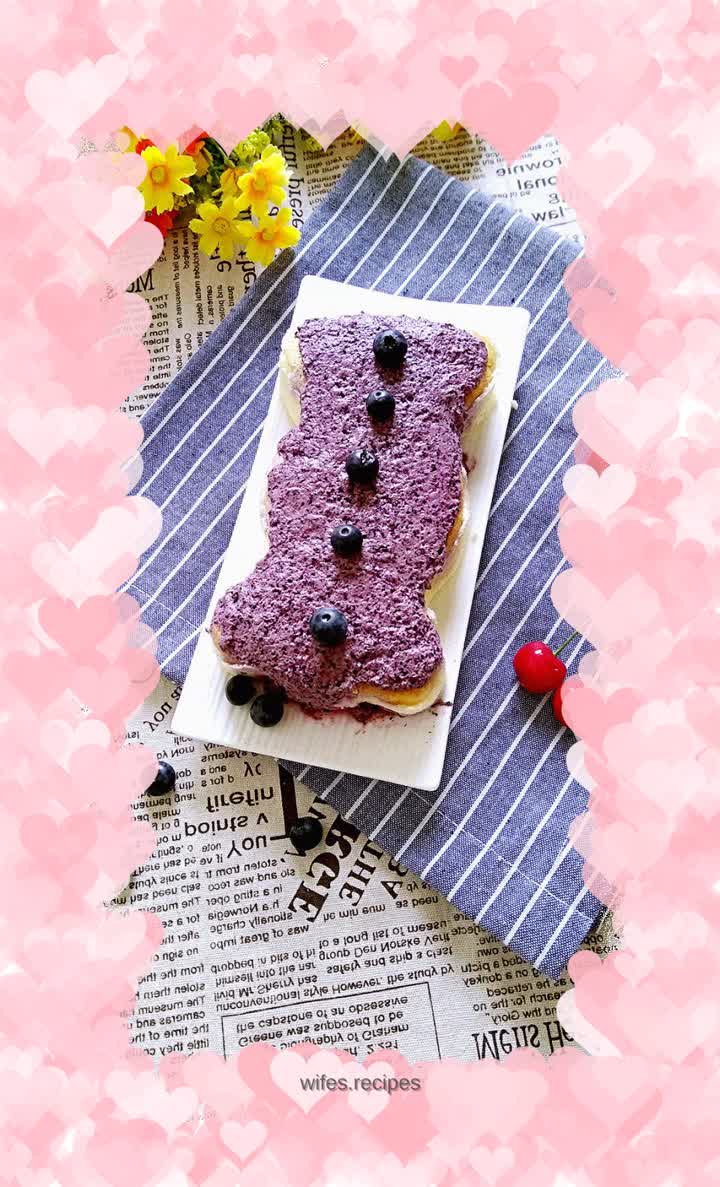 Blueberry Yogurt Glutinous Rice Cake