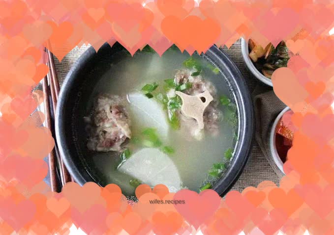 Radish pork ribs soup