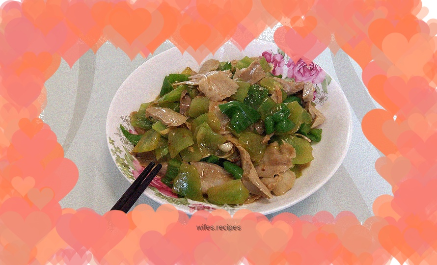 Pork belly slices with green bamboo shoots