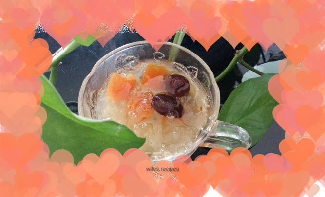 Papaya, Tremella and Red Date Soup