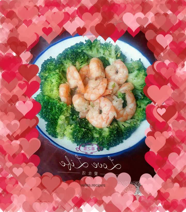 Stir-fried shrimps with broccoli