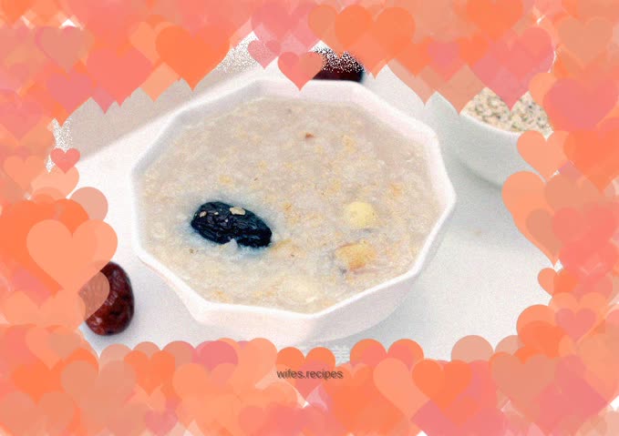 Oatmeal, lily and lotus seed porridge