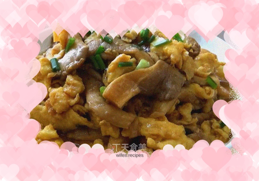 Scrambled eggs with oyster mushrooms