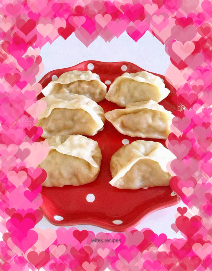 Steamed Dumplings with Cabbage and Meat