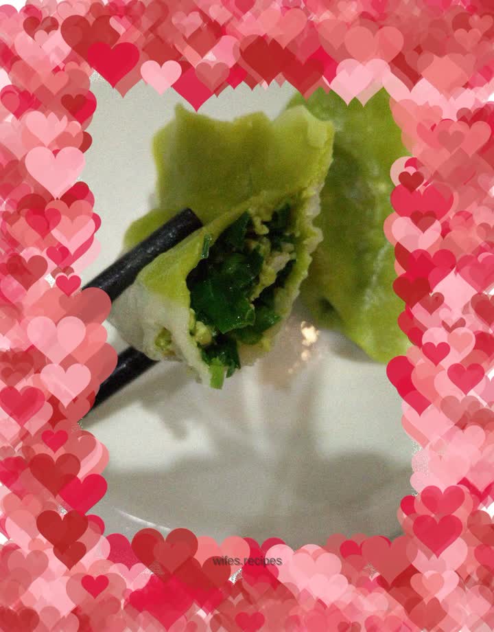 Egg, shrimp, leek and cabbage dumplings