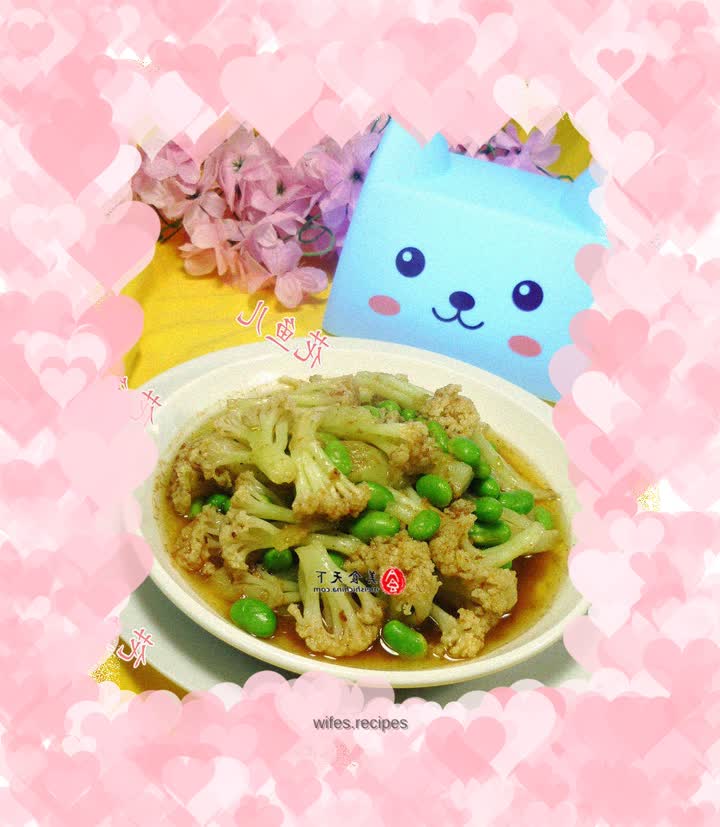 Stir-fried Cauliflower with Edamame Sauce