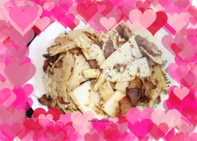 Stir-fried bacon with bamboo shoots