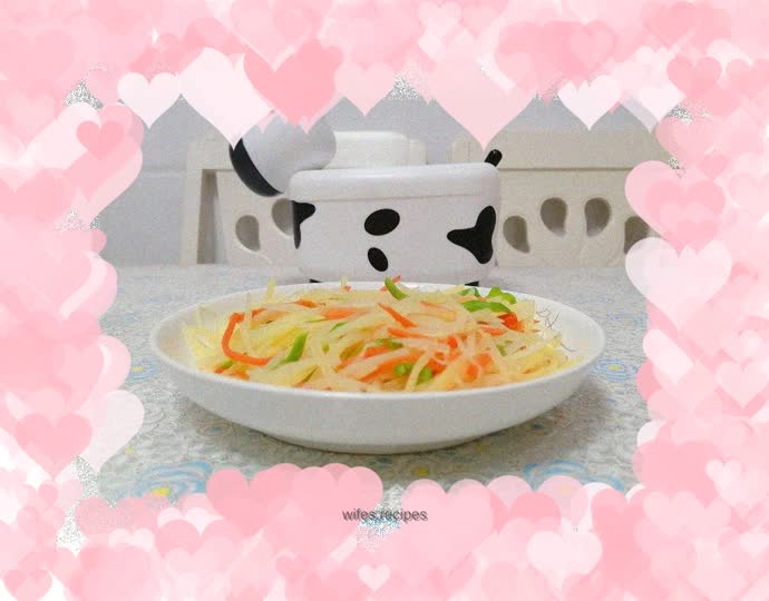 Vegetarian fried shredded potatoes