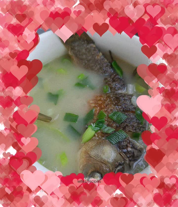 Crucian carp and winter melon soup