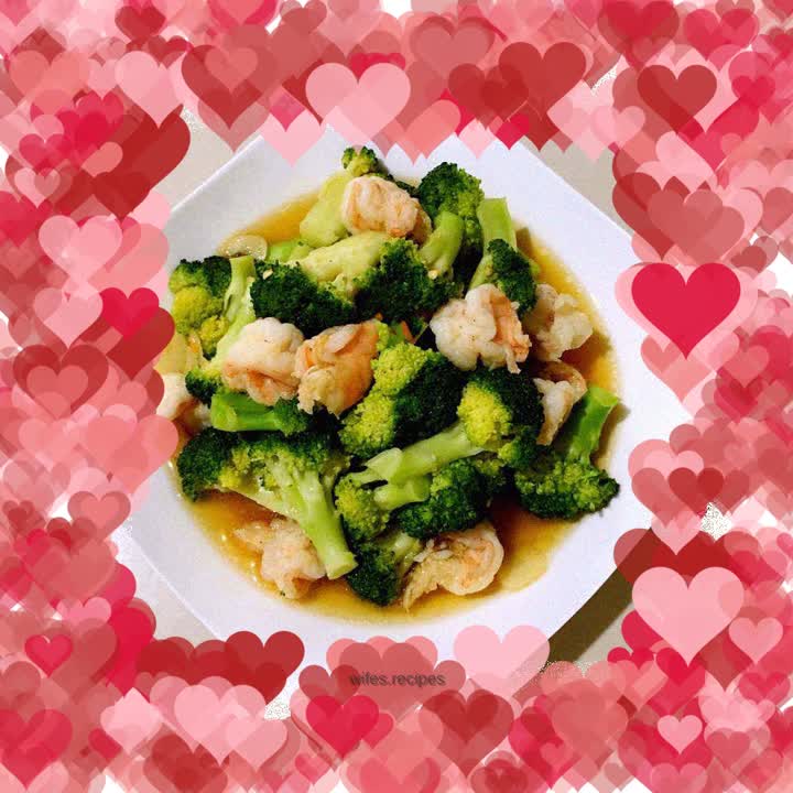 Stir-fried shrimp balls with broccoli