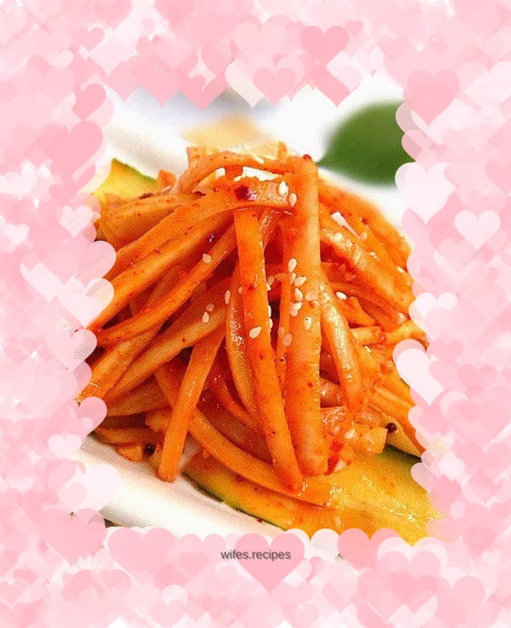 Platycodon mixed with cucumber