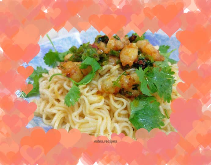 This is how to eat instant noodles