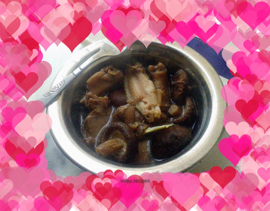 Mushroom stewed chicken