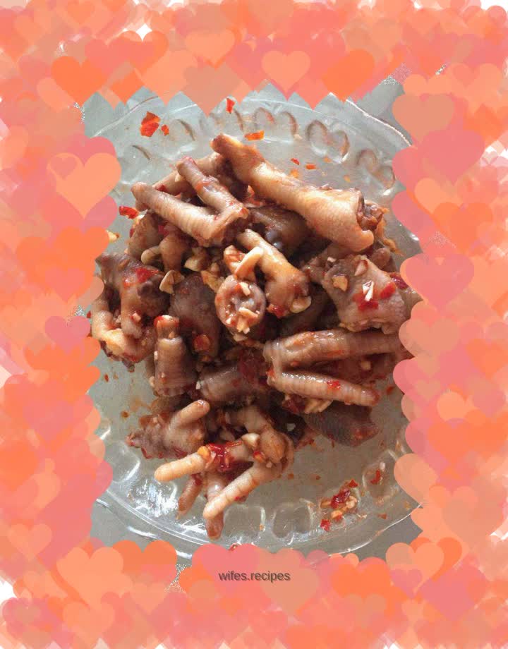 A must-have for Chinese New Year ~ Garlic Chicken Feet