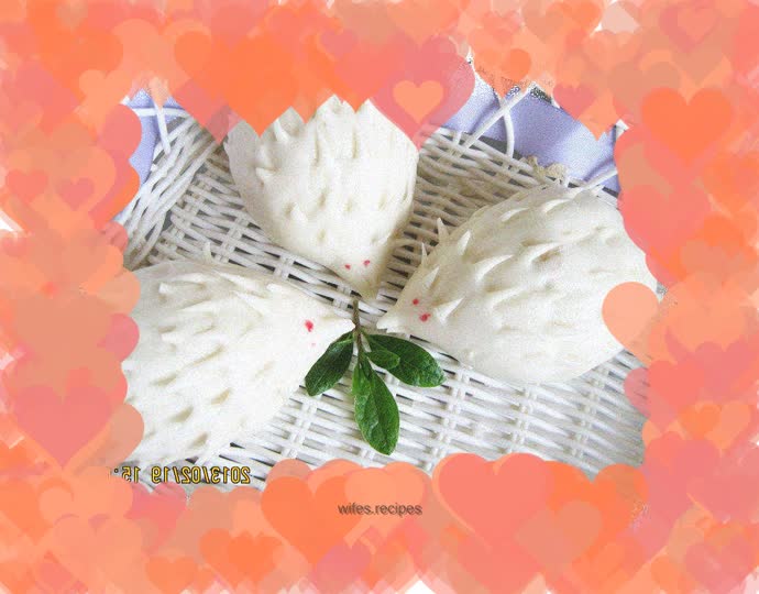 The little hedgehog that children love during the Chinese New Year