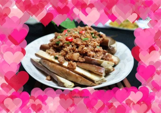 Eggplant with minced meat