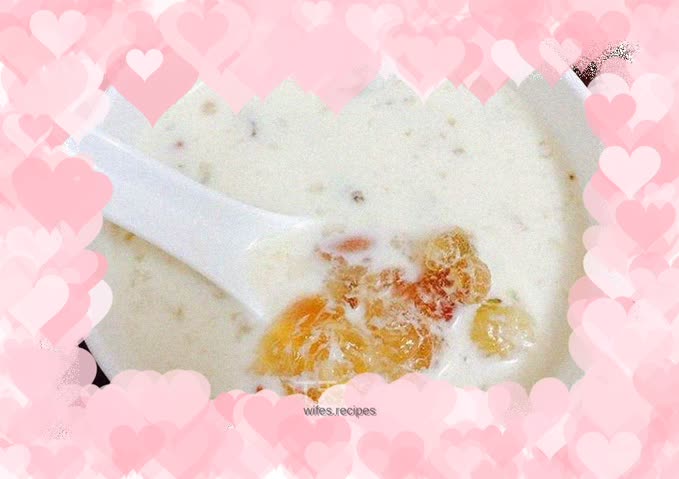 Milk stewed peach gum