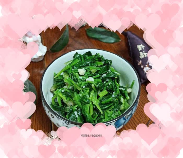 Spinach with garlic oil