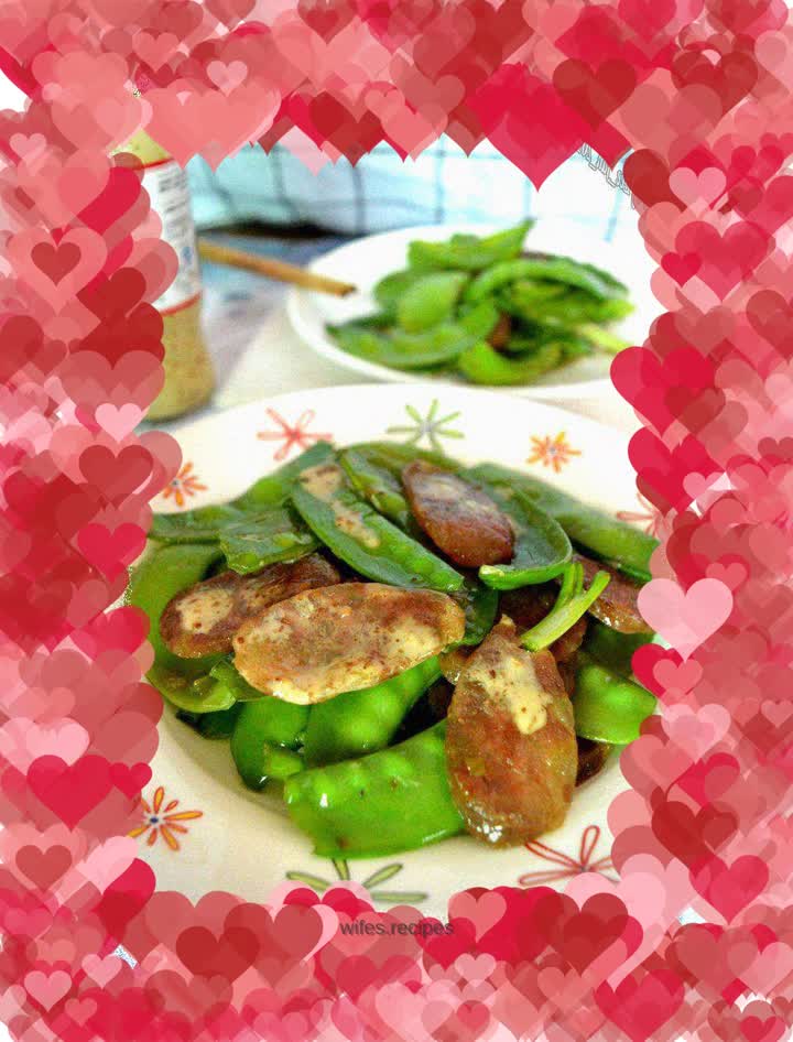 Stir-fried sausage with snow peas