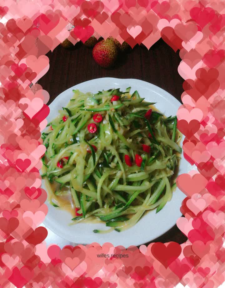 Refreshing cucumber shreds