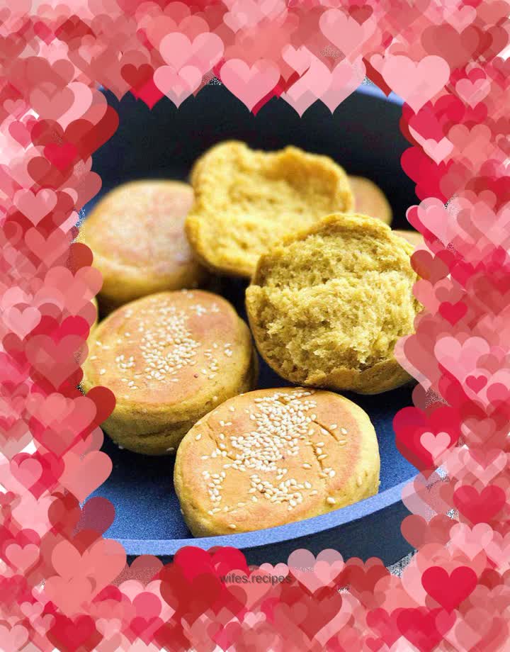 Multigrain sesame cakes