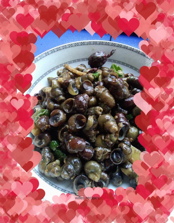 Spicy stir-fried snails