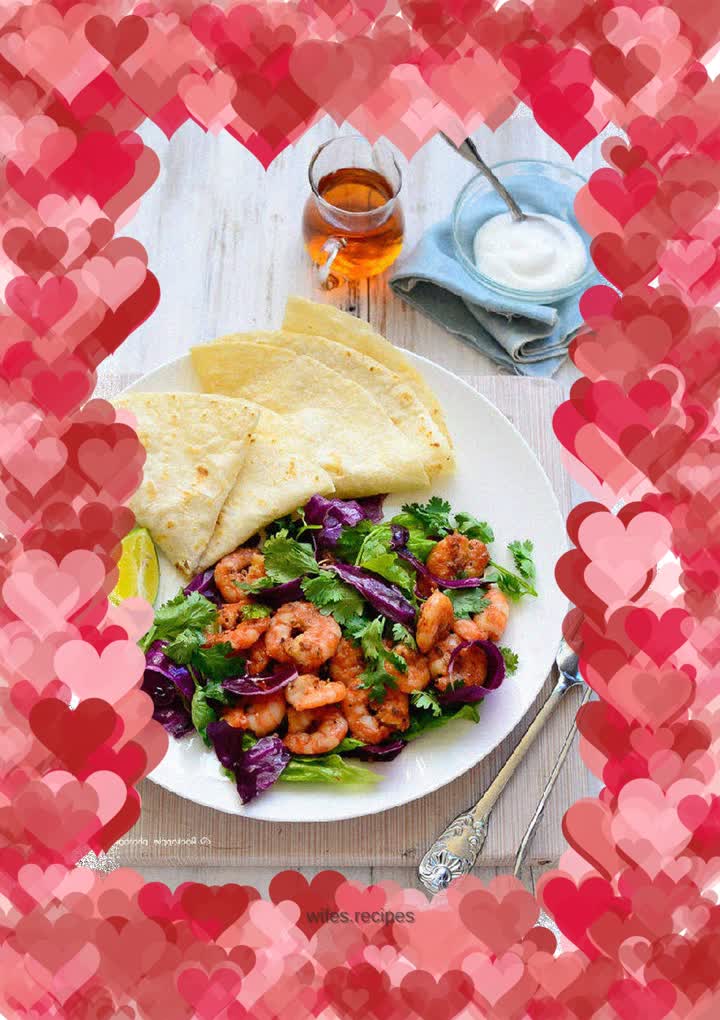 【Red Wine Shrimp and Yogurt Salad】