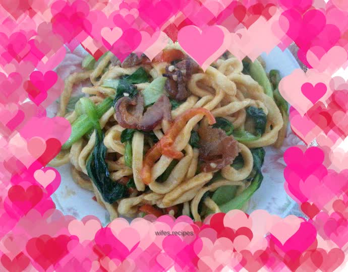 Fried noodles with rapeseed