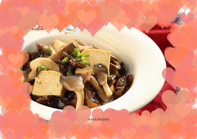 【Hubei】Stir-fried tofu with oyster mushroom and pork slices