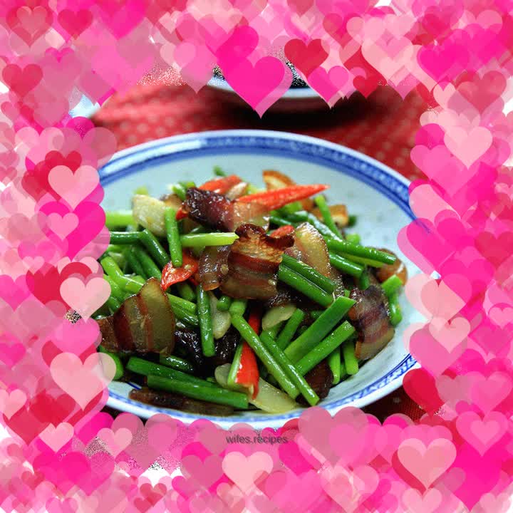 Stir-fried Bacon with Garlic Moss