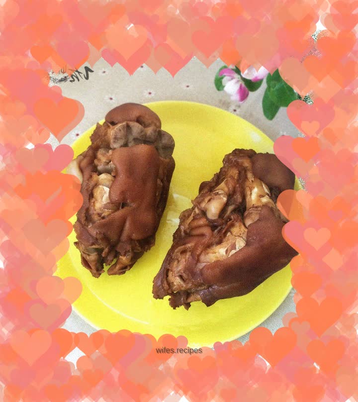 Home-cooked pork trotters – just four simple steps