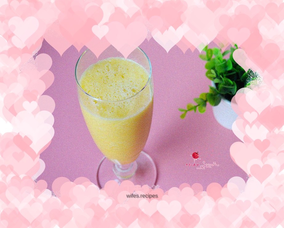 Melon, orange and pear juice