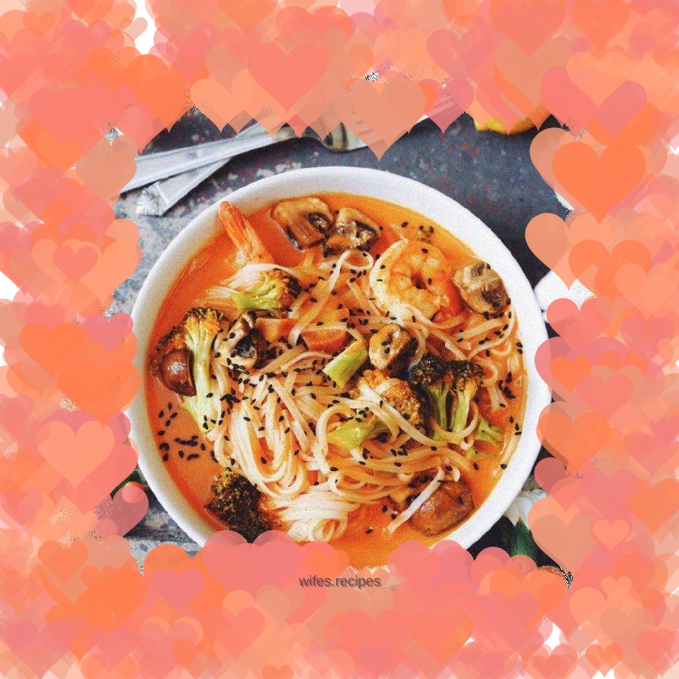 Thai Coconut Curry Rice Noodles