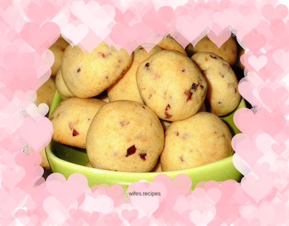 Cranberry Crispy Balls