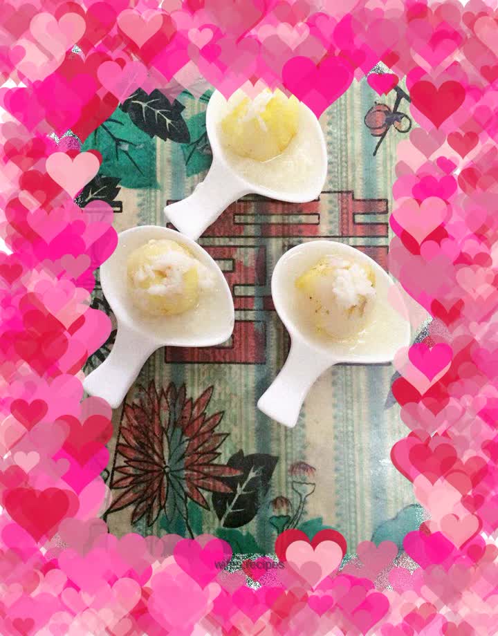 Rice wine with yellow peach and lychee dumplings