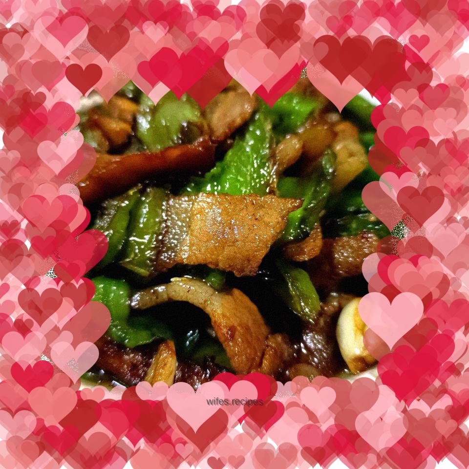 Stir-fried Pork with Thin-Skinned Chili Peppers