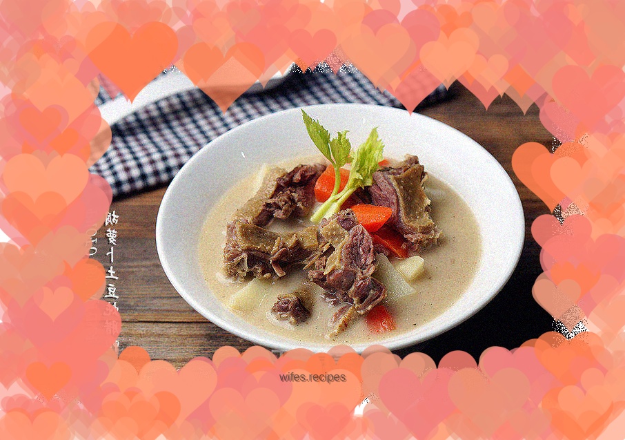 Braised duck with carrots and potatoes