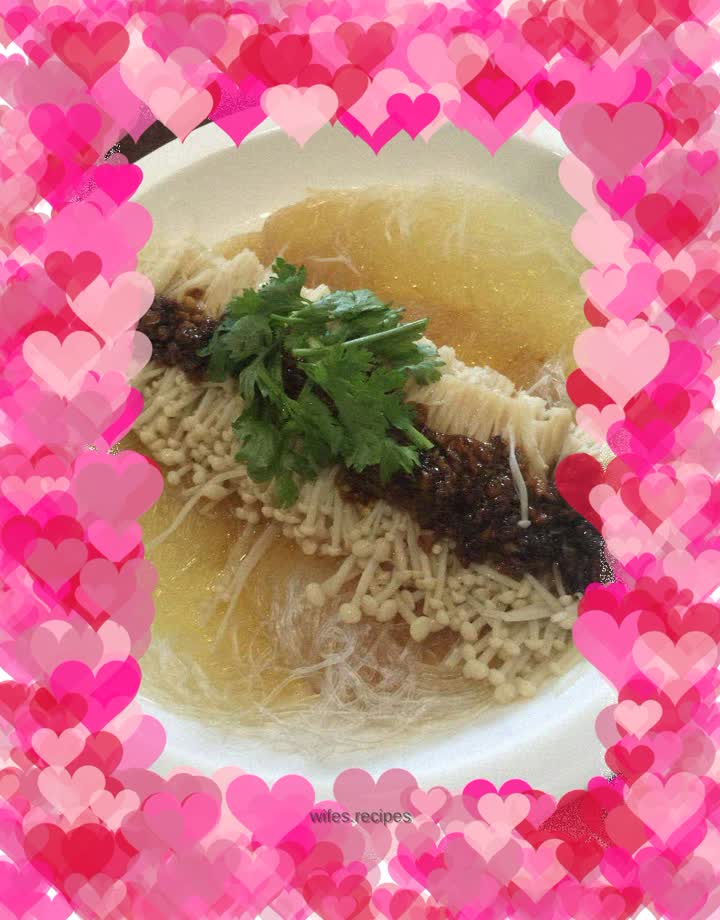 Steamed vermicelli with enoki mushroom