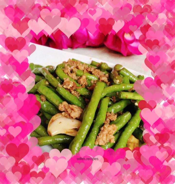 Fried beans with minced meat