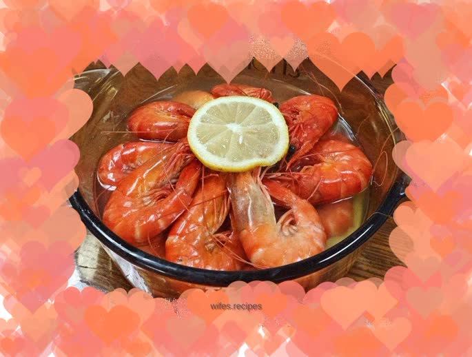 Shrimp with onion, ginger and lemon juice