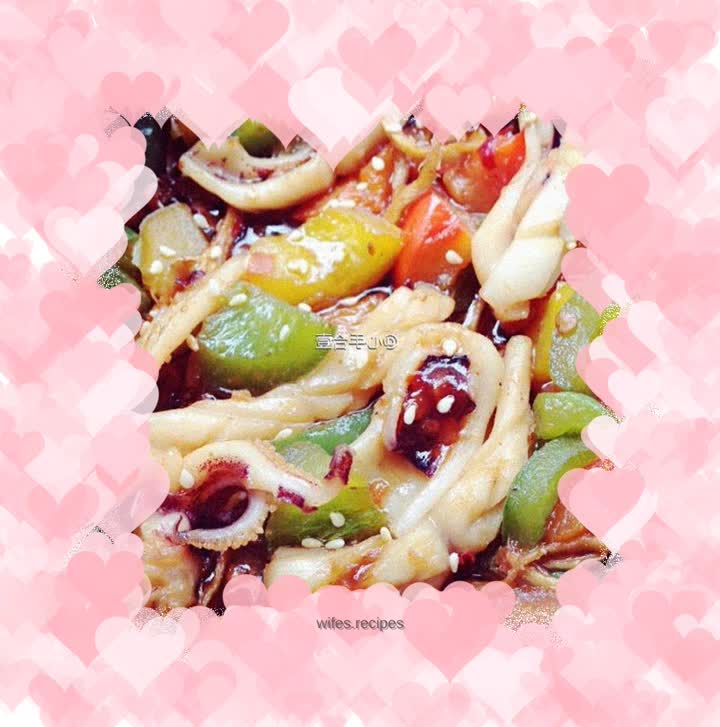 Stir-fried squid with colored peppers