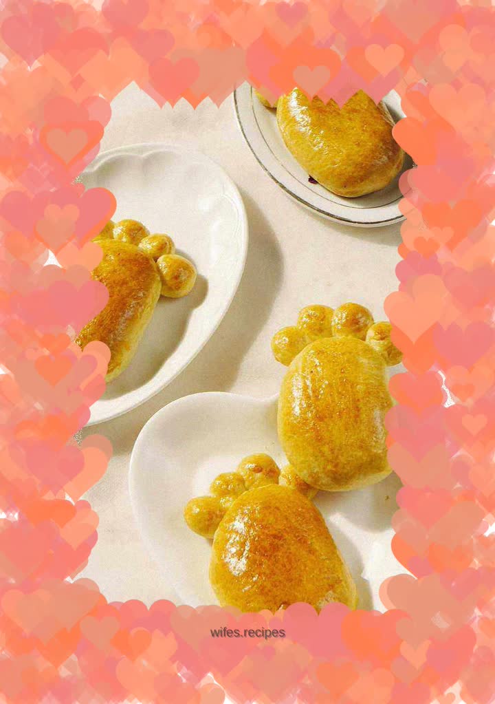 Bigfoot Bread with Kidney Bean Filling